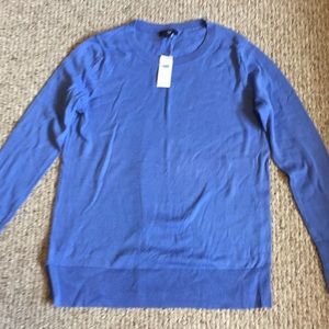 NWT Cute GAP sweater!  Size S!